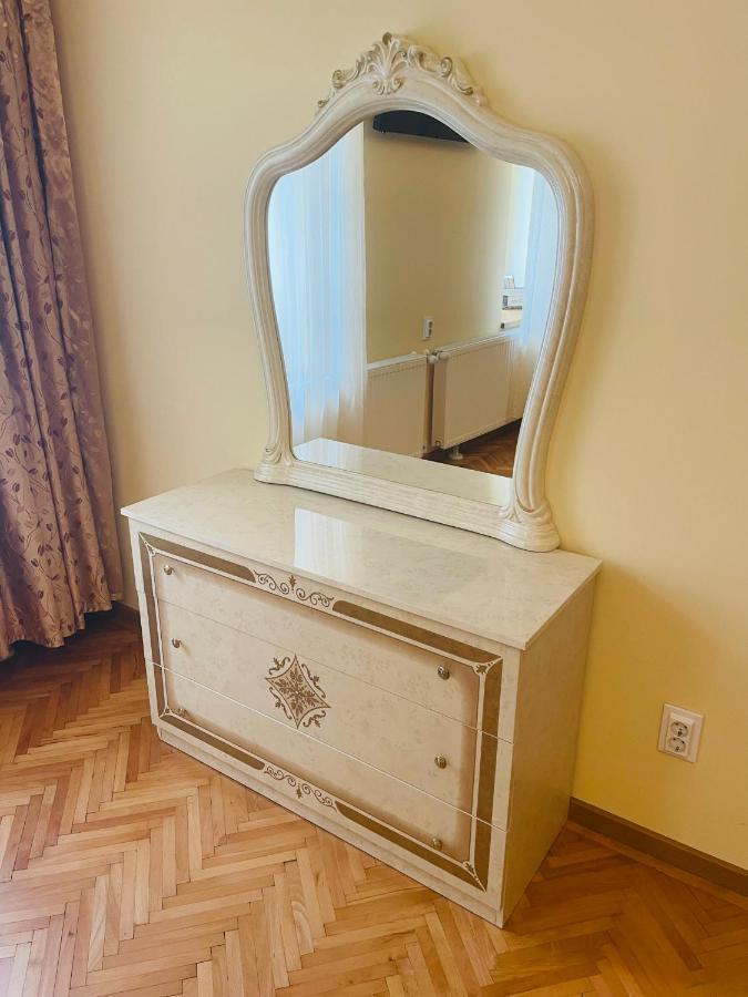 Londof Schei Apartments - Downtown Braşov Dış mekan fotoğraf