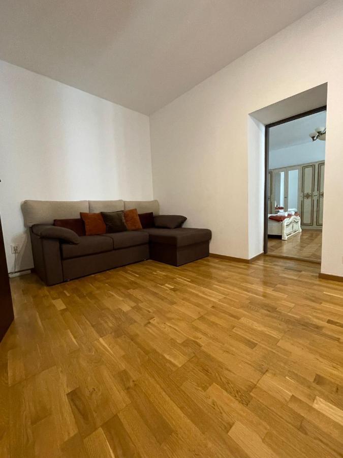 Londof Schei Apartments - Downtown Braşov Dış mekan fotoğraf