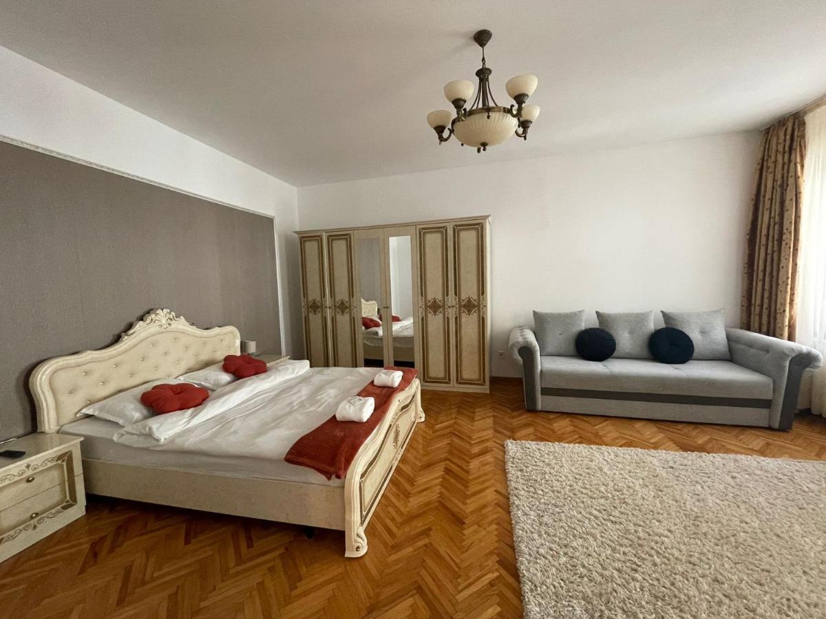 Londof Schei Apartments - Downtown Braşov Dış mekan fotoğraf